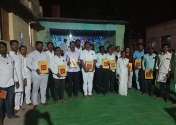 जामगाव खुर्द येथे डॉ.आंबेडकर जयंती निमित्त संविधान प्रतीचे वाटप