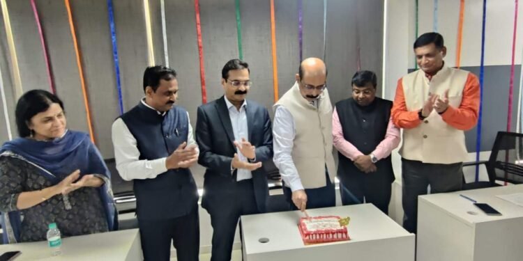 आयोगाची ऐतिहासिक व उज्ज्वल परंपरा अधिक जोमाने पुढे नेण्यासाठी कटिबद्ध – अध्यक्ष रजनिश सेठ