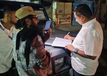 नांदेड जिल्ह्यात खर्च निरीक्षक डॉ. जांगिड यांच्याकडून रात्री उशिरा नाक्यांची तपासणी