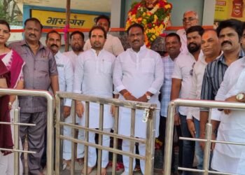 क्रांतिसूर्य महात्मा ज्योतिबा फुले यांच्या जयंतीनिमित्त राष्ट्रवादी काँग्रेस पार्टी सोलापूर शहरच्या वतीने अभिवादन…