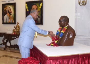 भारतरत्न डॉ. बाबासाहेब आंबेडकर यांच्या १३३ व्या जयंतीनिमित्त राजभवन येथे अभिवादन