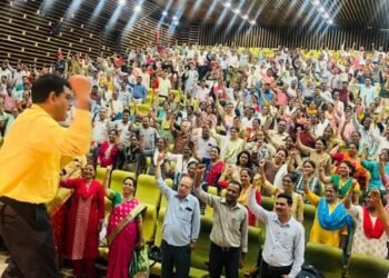 मतदार जागरुकतेसाठी प्रशिक्षण शिबिरांमध्ये मार्गदर्शन