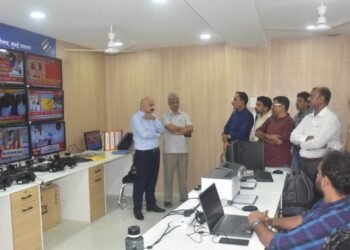 मुंबई उपनगर जिल्हा माध्यम कक्षास माध्यम प्रतिनिधींनी दिली भेट