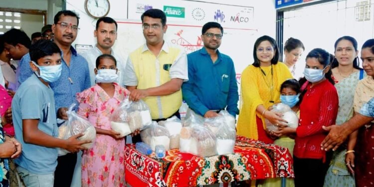 श्रीमंतयोगी युवक प्रतिष्ठानने जपली सामाजिक बांधिलकीची परंपरा !