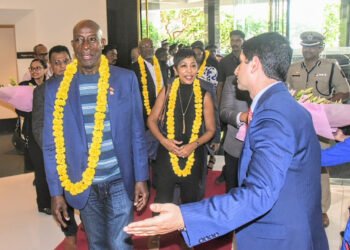 त्रिनिदाद आणि टोबॅगोचे पंतप्रधान डॉ. किथ रॉली यांचे स्वागत