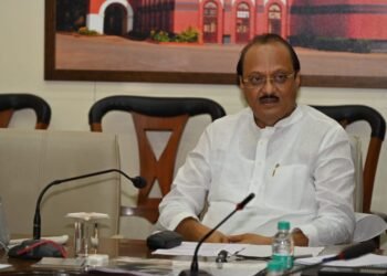 आद्य क्रांतिगुरू लहुजी वस्ताद साळवे यांच्या स्मारकाच्या कामाचा उपमुख्यमंत्री अजित पवार यांच्याकडून आढावा