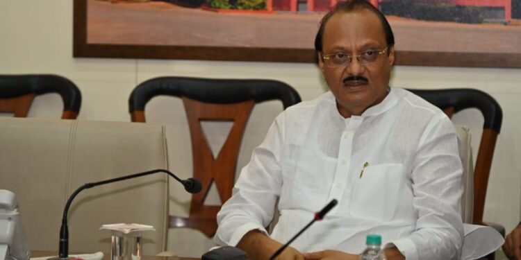 आद्य क्रांतिगुरू लहुजी वस्ताद साळवे यांच्या स्मारकाच्या कामाचा उपमुख्यमंत्री अजित पवार यांच्याकडून आढावा