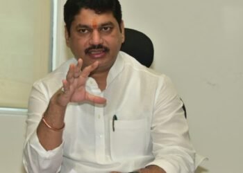 बी-बियाण्यांची चढ्या भावाने विक्री, बोगस वाण विक्री, अनावश्यक खरेदी सक्तीच्या तक्रारींबाबत व्हाट्सॲपवरून तक्रार नोंदवा