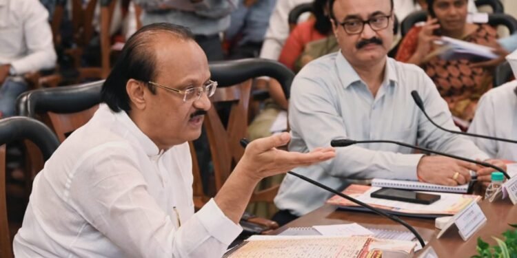 पालखी सोहळ्यात वारकऱ्यांसाठी आवश्यक सुविधांचे नियोजन करा – उपमुख्यमंत्री अजित पवार