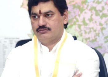 शेतकऱ्यांना ५६ कोटीहून अधिक वीज बील सवलतीचा लाभ प्रदान उर्वरित सर्व शेतकऱ्यांनाही लाभ मिळणार – पालकमंत्री धनंजय मुंडे
