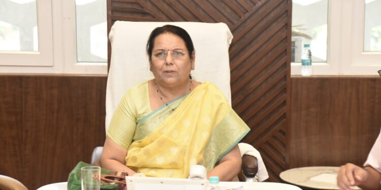 उष्माघातामुळे मृत्युमुखी पडलेल्या व उपचार घेत असणाऱ्या रुग्णांना शासनाकडून मदतीचे निकष निश्चित करावेत