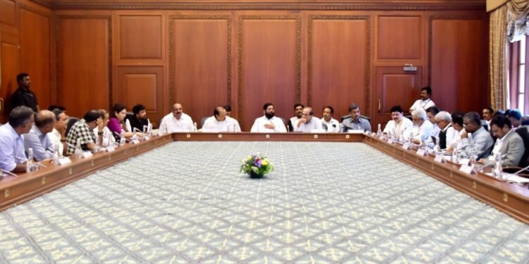 खरीप हंगामासाठी बियाणे, खतांची टंचाई जाणवणार नाही याची दक्षता घ्यावी – मुख्यमंत्री एकनाथ शिंदे