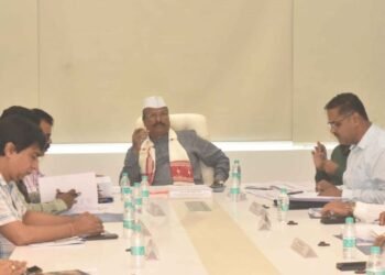 शेतकऱ्याला केंद्रबिंदू मानून सुविधा निर्माण करा – मंत्री अब्दुल सत्तार