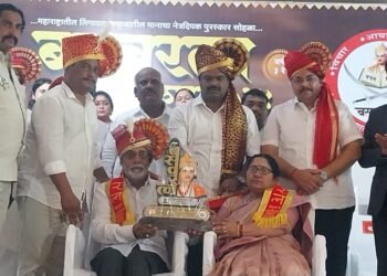 बसव ब्रिगेड आणि सोनाई फाउंडेशनच्या वतीने बसवरत्न पुरस्काराचे वितरण….