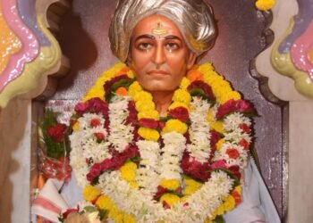 सदगुरु श्री प्रभाकर स्वामी महाराज मंदिरात गुरुपौर्णिमा भक्तीमय वातावरणात : हजारो भाविकांना महाप्रसादाचे वाटप