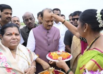 राज्याच्या अर्थसंकल्पात भरीव तरतूद केल्याबद्दल भगिनींनी मानले उपमुख्यमंत्री अजित पवार यांचे आभार