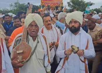 भक्ती सागर (६५ एकर), वाळवंट, पत्राशेड दर्शन रांगेची मुख्यमंत्री एकनाथ शिंदे यांनी केली पाहणी