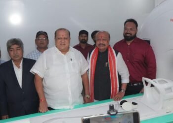 सांगली, मिरज येथील शासकीय रुग्णालये अत्याधुनिक यंत्रसामग्रीने सुसज्ज बनविणार