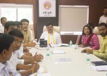 विदर्भातील संत्रा व मोसंबी उत्पादक शेतकऱ्यांची नुकसान भरपाई तातडीने करावी