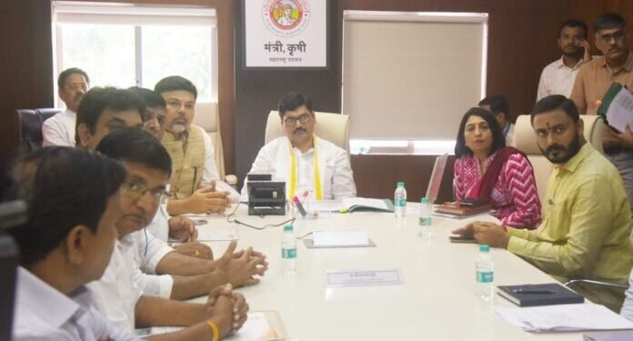 विदर्भातील संत्रा व मोसंबी उत्पादक शेतकऱ्यांची नुकसान भरपाई तातडीने करावी