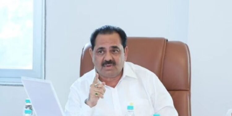 अतिवृष्टीमुळे झालेल्या शेतीपिकांच्या नुकसानाच्या मदतीसाठी २३७ कोटी निधी