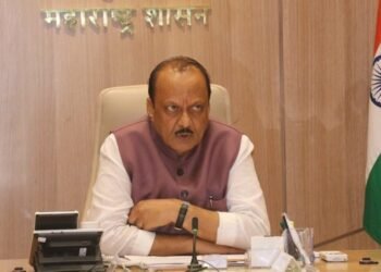कोल्हापूर परिसरात आंतरराष्ट्रीय दर्जाचे क्रिकेट स्टेडियम उभारण्यासाठी एमआयडीसीकडील १२ हस्तांतरित