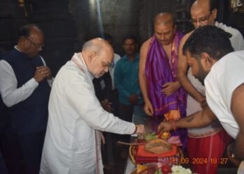 केंद्रीय गृहमंत्री अमित शाह यांनी घेतले श्रीअंबाबाईचे दर्शन