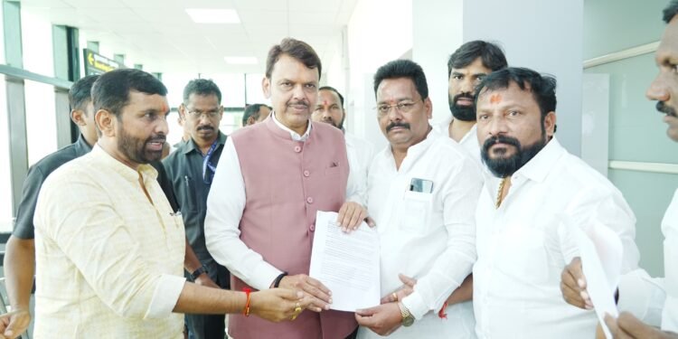 मराठा महिला उमेदवारांसाठी पवार,’नेता’,मोहिते उपमुख्यमंत्र्यांकडे..!