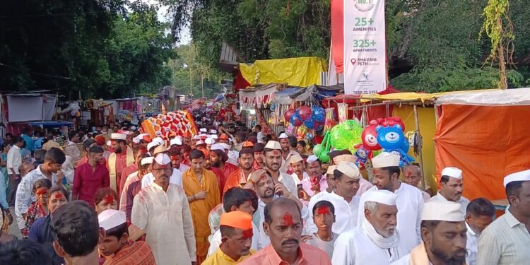 आई राजा उदो..उदोच्या गजरात श्री रूपाभवानी मातेची पालखी मिरवणूक उत्साहात