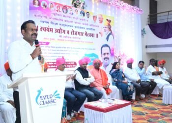 पॅटर्नचं वेगळा : ॲड.सोमनाथ वैद्यांमुळे 112 युवक -युवतींना रोजगाराची संधी..!