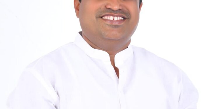 “सेना” भी तैय्यार.. सेनापती भी तैय्यार..! ‘ “मध्य” मध्ये मोरेंची Entry