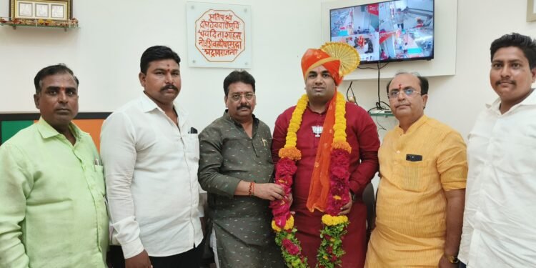 बेरजेचे राजकारण.! देवेंद्र कोठेंनी मिळवली ‘नेत्या’ची पूर्ण ताकद..