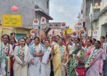 धर्मराज काडादी यांच्या विजयासाठी नारीशक्तीची साथ ; वातावरण बदलतंय..!