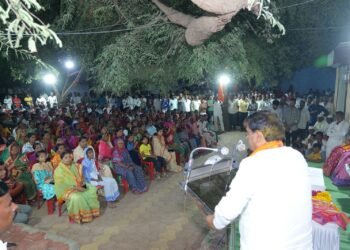 दहा वर्षांत होटगीसाठी सर्वोच्च निधी दिलाः आ. सुभाष देशमुखहोटगी, आहेरवाडी येथील पदयात्रेला प्रतिसाद