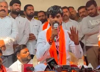 ब्रेकिंग : ही माघार नाही, गनिमी कावा ; मनोज जरांगे यांची विधानसभा निवडणुकीतून माघार..!