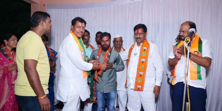 Pakani: तालुक्याच्या विकासासाठी पुन्हा महायुतीचेच सरकार – आमदार सुभाष देशमुख