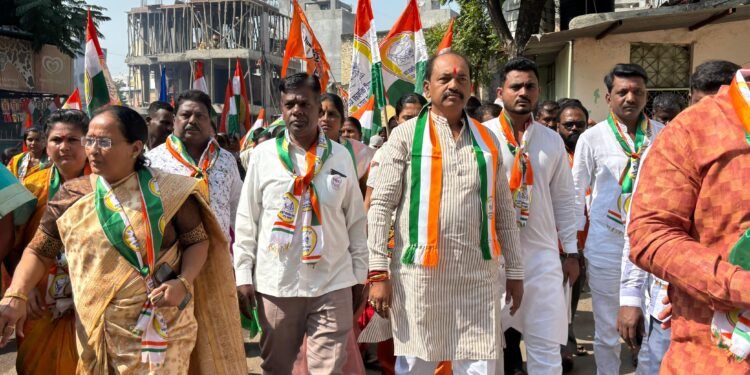 पत्रातालीम मध्ये भांडण लावली, नानांमुळे एकत्र आली.! भरघोस मते मिळणार – महेश कोठे