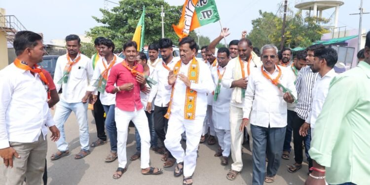 लाडकी बहीणसह सर्व कल्याणकारी योजना सुरू ठेवण्यासाठी पुन्हा साथ द्या – आमदार सुभाष देशमुख