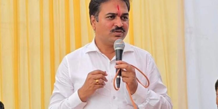 Madha: अपक्ष उमेदवार रणजीत शिंदेंचा आजपासून झंझावती दौरा ; या ठिकाणी चार कॉर्नर सभा..