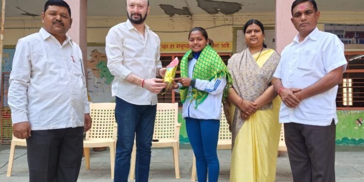 चंडक प्रशालेच्या श्रावणी सूर्यवंशीची राष्ट्रीय स्पर्धेसाठी निवड