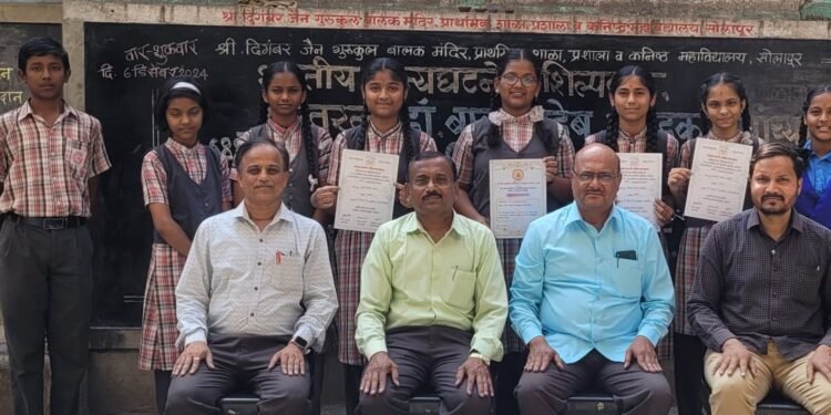 संस्कृत भारतीच्या विभागीय स्पर्धेसाठी जैन गुरुकुलच्या विद्यार्थिनींची निवड