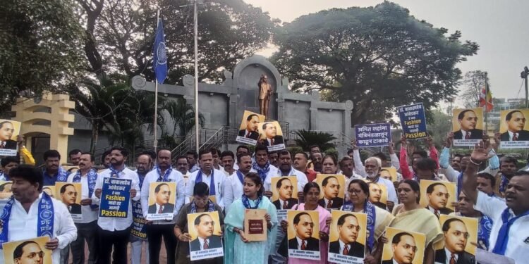 सन्मान मोर्चातून काँग्रेसने व्यक्त केला निषेध ; अमित शहा राजीनामा द्या – खासदार प्रणिती शिंदे