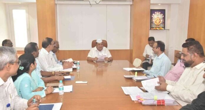 शासकीय रुग्णालये ‘सुपर स्पेशलिटी’ करण्यावर भर 