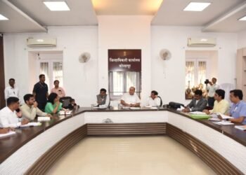 दूधगंगा प्रकल्पग्रस्तांचे प्रश्न लवकरात लवकर मार्गी लावा 