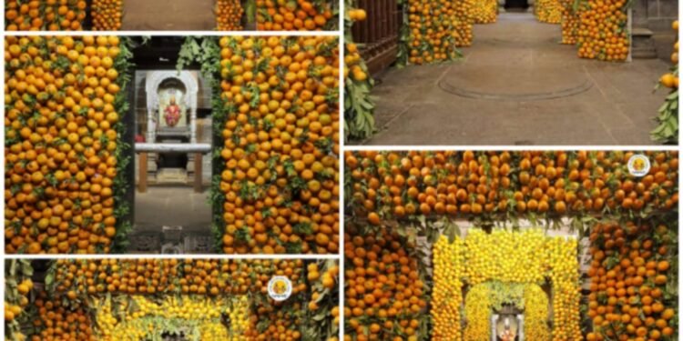 Photo: नववर्षाच्या स्वागतासाठी श्री विठ्ठल रुक्मिणी मंदिरात फळांची विलोभनीय आरास..! पहा..