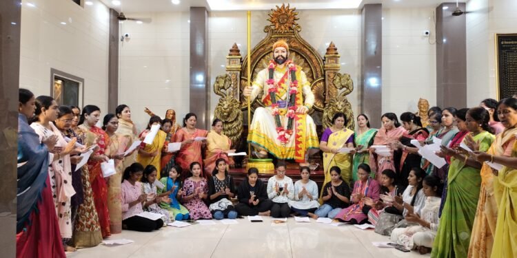 आतुरता संपली..! यंदा पहिल्यांदाच पारंपारिक वेशभूषेत महिलांची बाईक रॅली | पाळणा सोहळा