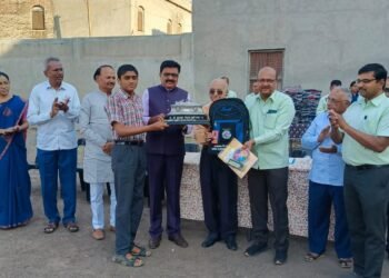 “विद्यार्थ्यांनी स्पर्धा परीक्षेत यश मिळवण्याचे ध्येय बाळगावे” : तानाजी माने