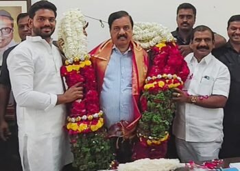 ईच्छा भगवंताची परिवाराकडून प्रदेशाध्यक्ष सुनील तटकरेंचा विशेष सत्कार