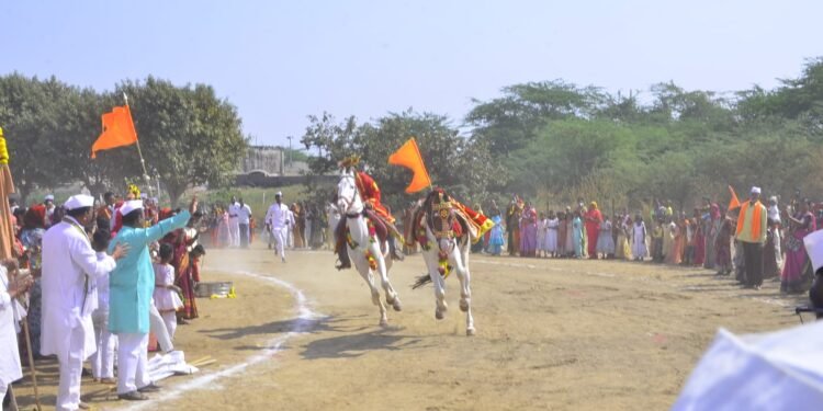 माघवारी तिसरे गोल रिंगण पेनूर येथे संपन्न