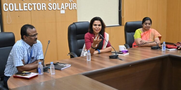 मराठी भाषा संवर्धनासाठी सर्वांनी जाणीवपूर्वक प्रयत्न करावेत